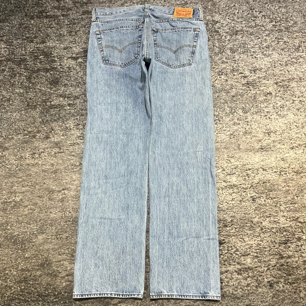 Levi's 501 Jeans Mens 35x32 Light Blue Denim Button Fly‎ Straight Leg
